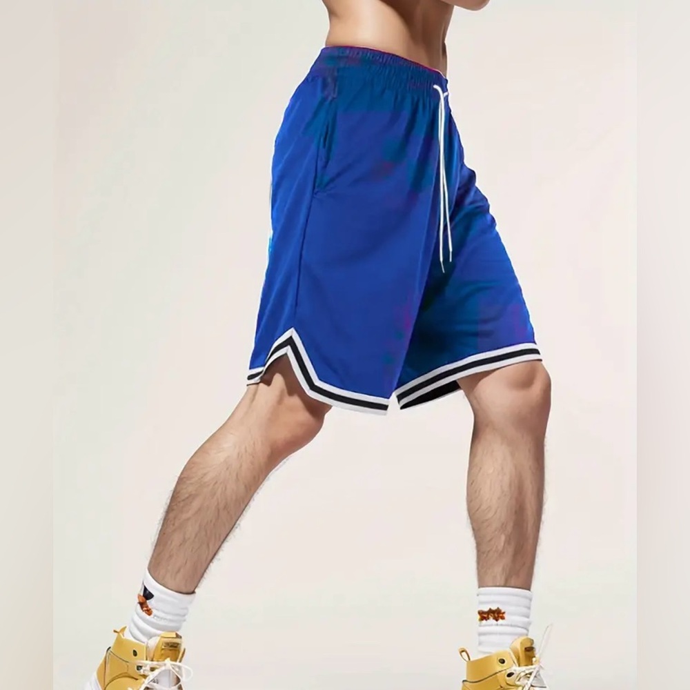 Mens loose fit active shorts. Comes with pockets. Brand new.